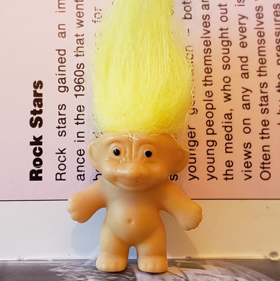 Vintage Other - Retro 90's Troll Brooch Yellow Vintage